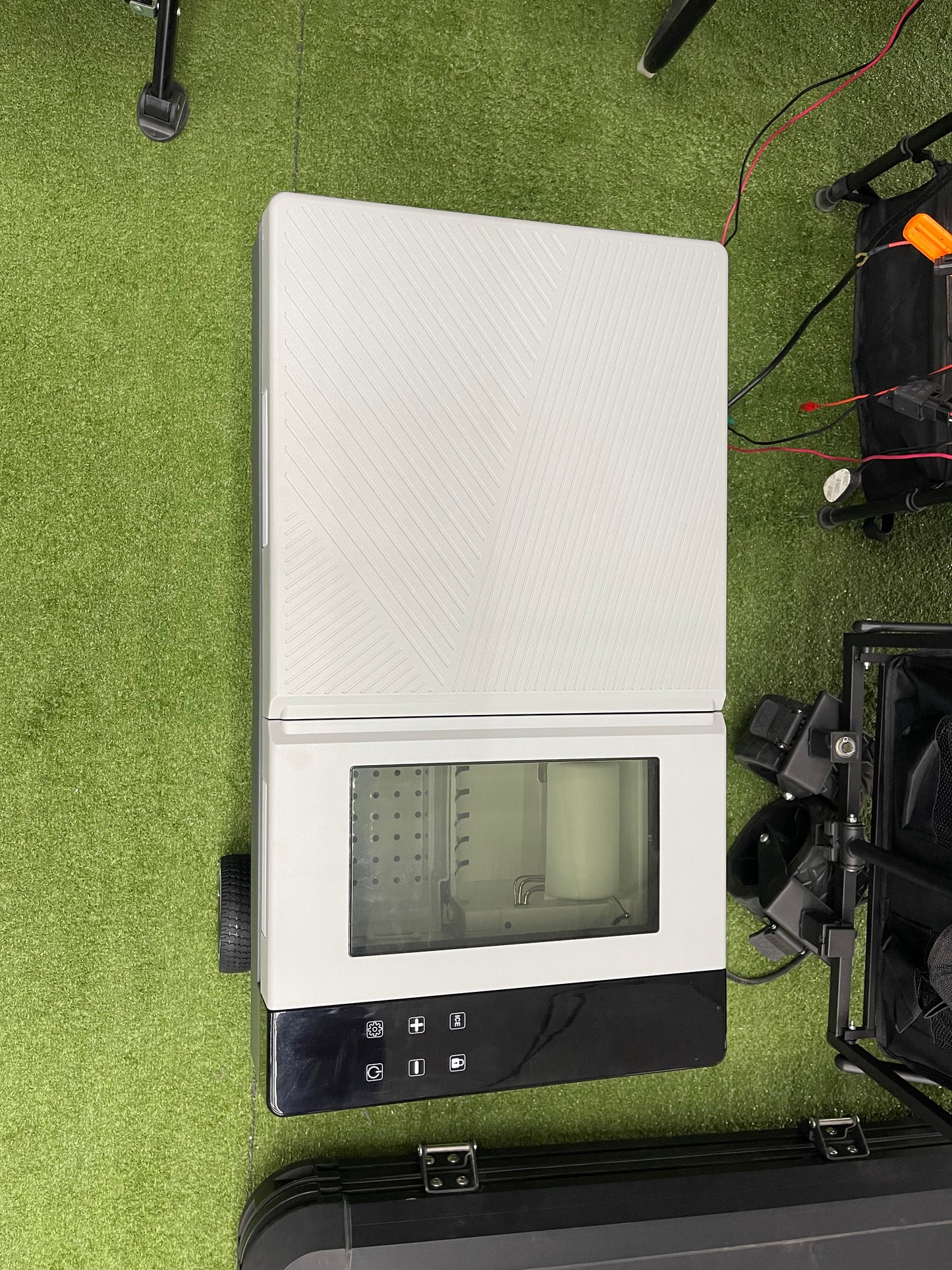 NEVERA PORTATIL CON MAQUINA DE HACER HIELO 45LITROS