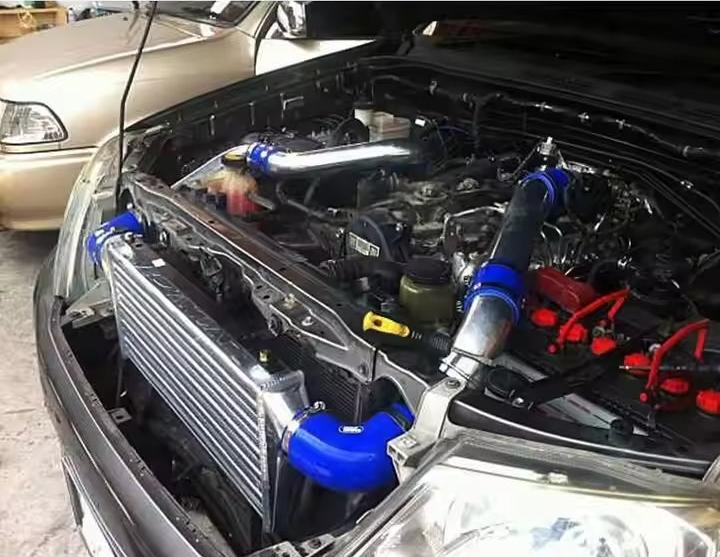 KIT DE INTERCOOLER Y TUBERIA PARA TOYOTA HILUX MOTOR 2.5L 510*23