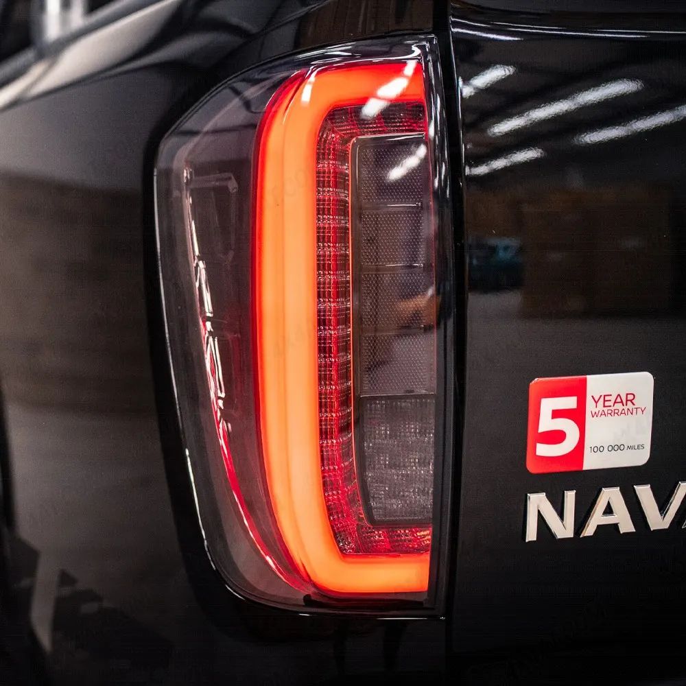 NISSAN NP300 2016-2020 FAROS TRASEROS LED