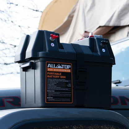 ALL-TOP Caja de batería inteligente, caja marina de 12 V con conectores de 50 amperios, múltiples puertos y disyuntor para motor de arrastre, RV y panel solar, batería no incluida