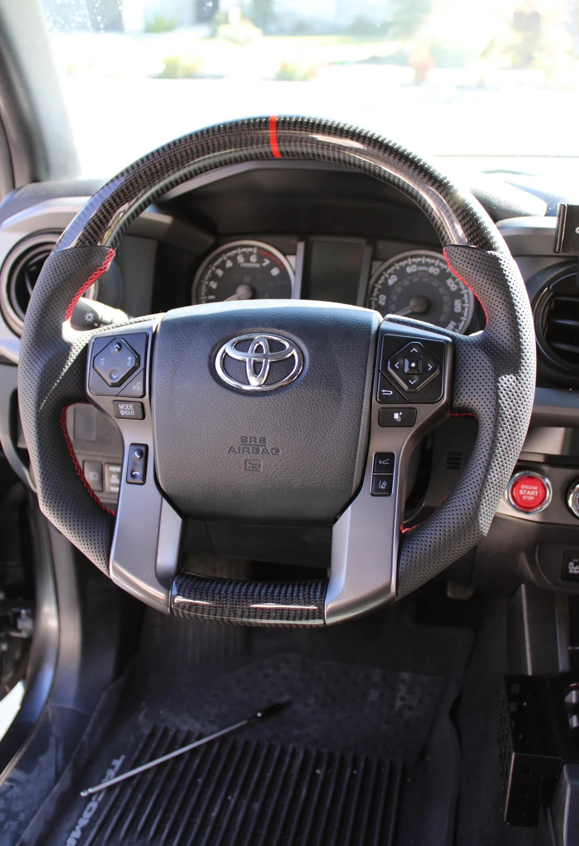 STEERING WHEEL/TIMON DE FIBRA DE CARBON PARA TOYOTA TACOMA 2016-2023