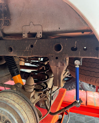 NISSAN NP300/FRONTIER LINK PARA BARRA ESTABILIZADORA REFORZADA Y AJUSTABLE NISSAN NP300/FRONTIER