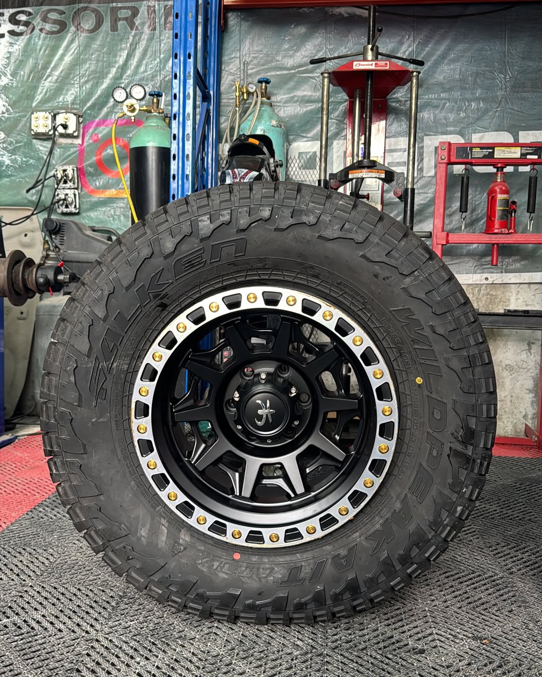 RINES ALEACIÓN ALUMINIO (NO BEADLOCK) 6X114.3 (PARA NP300) 17X9 ET-12 CB66.5 (JUEGO 4 UNIDADES) VER OPCIONES