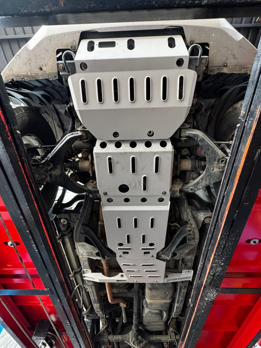 SKIDPLATE/PECHERA ISUZU D-MAX 2020 PROTEJE HASTA EL TRANSFER CASE (3 PIEZAS)